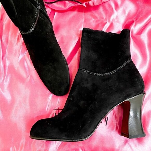 Vintage Michel Perry Black Suede Ankle booties size 38 EU - Picture 12 of 12